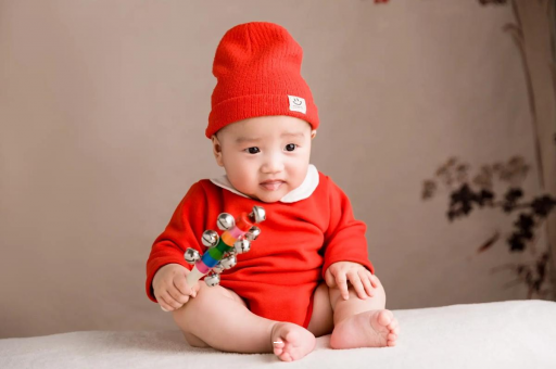 南县宝宝睡觉头发出汗 南县宝宝睡觉头发出汗